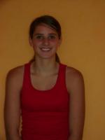 Porträtfoto von Lena mit Link zum Profil